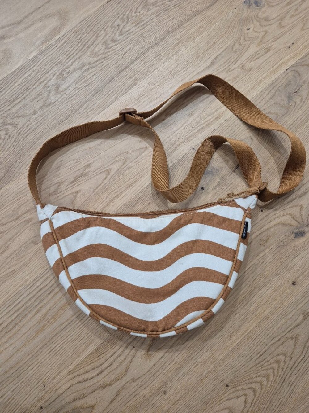 Uniqlo Marimekko moon bag